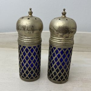 VTG 4.5" Godinger Cobalt & Silver Plate Salt Pepper Gothic Revival Blue Glass